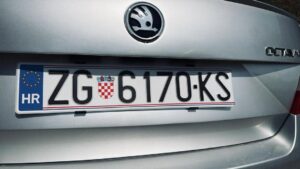 Nosači tablica (HR i EU tablice)